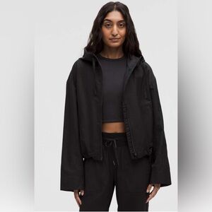 NWT Black Lululemon Water-Resistant Cropped Hooded Jacket